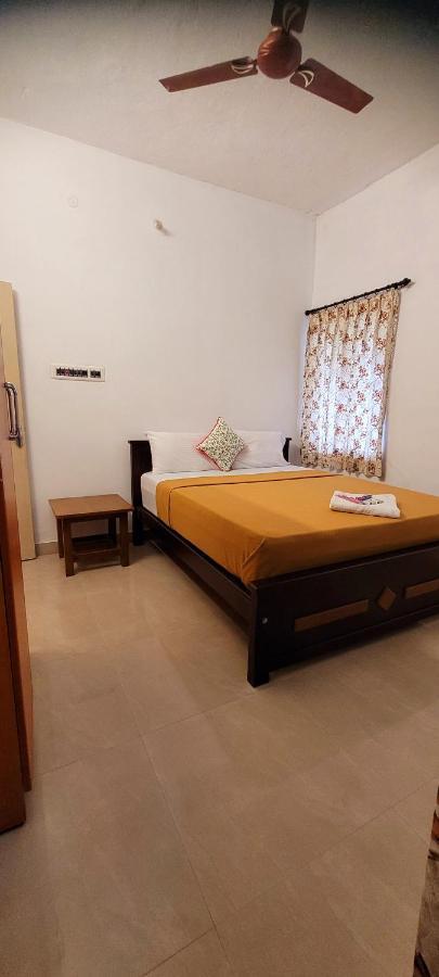 Royal Black Pepper Cottage Yercaud Room photo